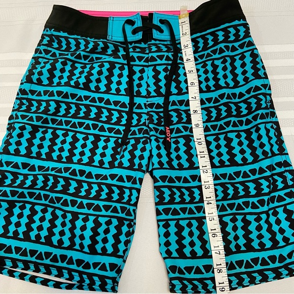 American Eagle Outfitters AEO Mens Blue Board Tribal Swim Trunks- NWOT Size XS - Picture 6 of 6